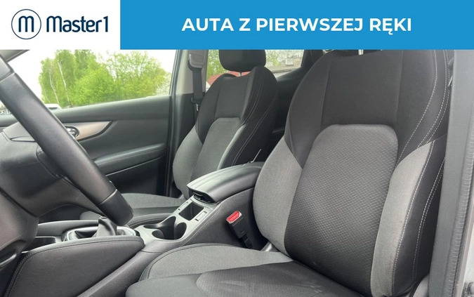 Nissan Qashqai cena 76850 przebieg: 83169, rok produkcji 2019 z Boguchwała małe 191
